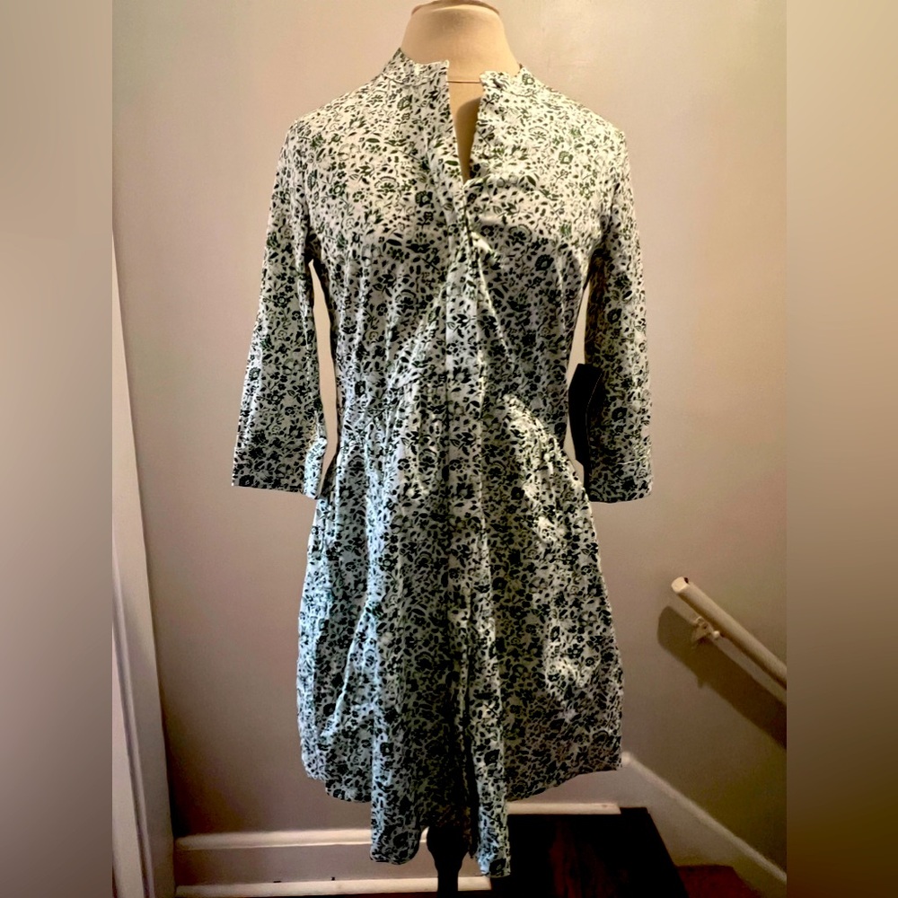 Tuckernuck shirt dress floral white-green pattern with pockets